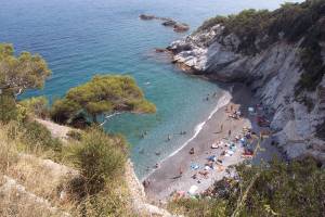 Xtrallusion photo library of independent, self-guided walking and sightseeing holidays in Italy. Pictures, images, photos and photographs taken along the way of this 1-day walking itinerary, to give you a visual impression of the day's walk.